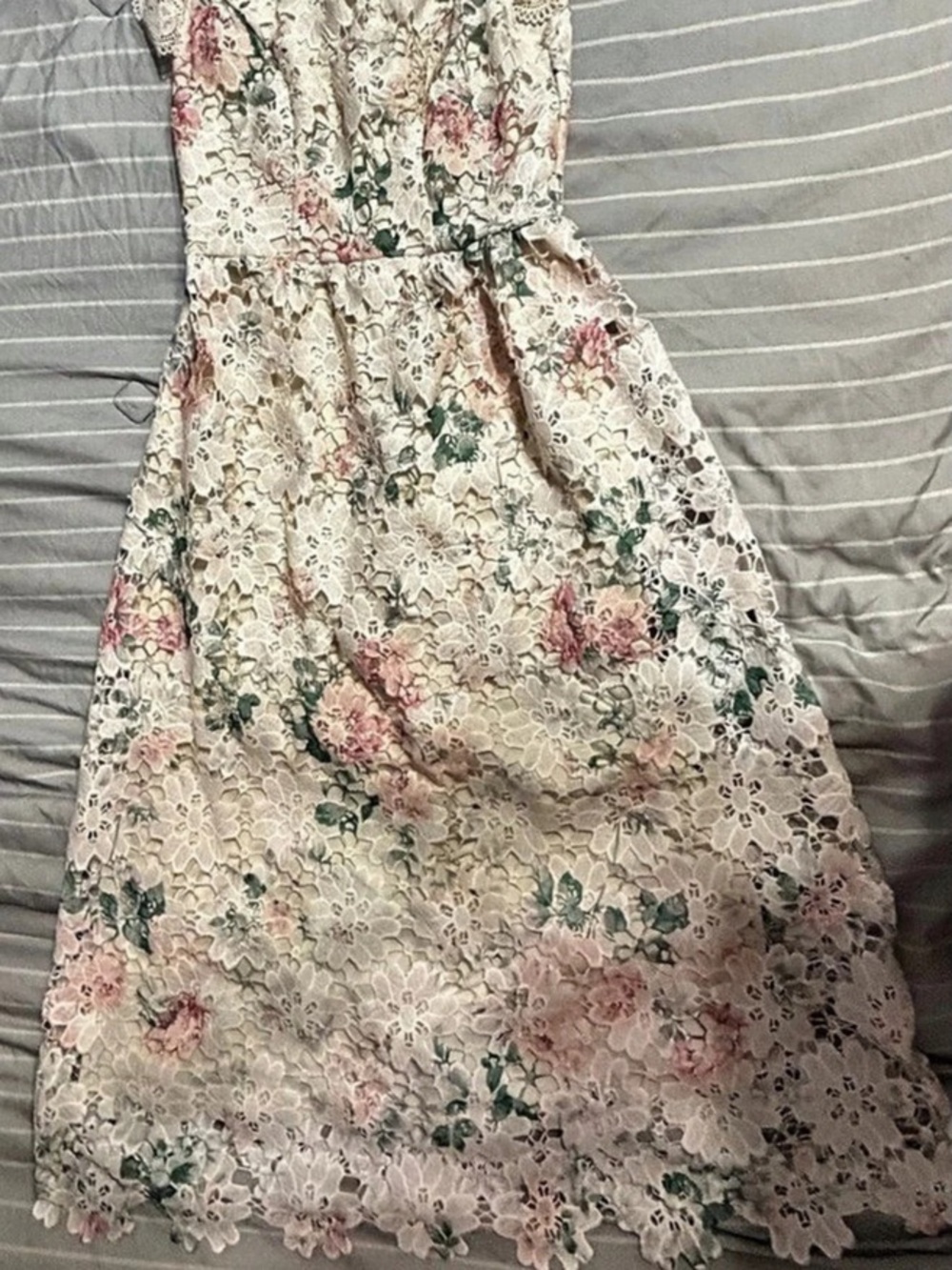 Floral Lace Maxi Dress in Cream & Pink Like New